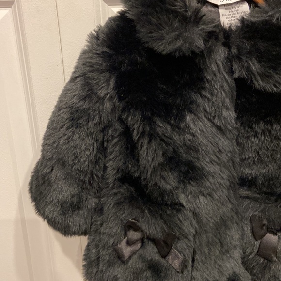 Newberry Black Faux Fur Coat - Picture 4 of 7